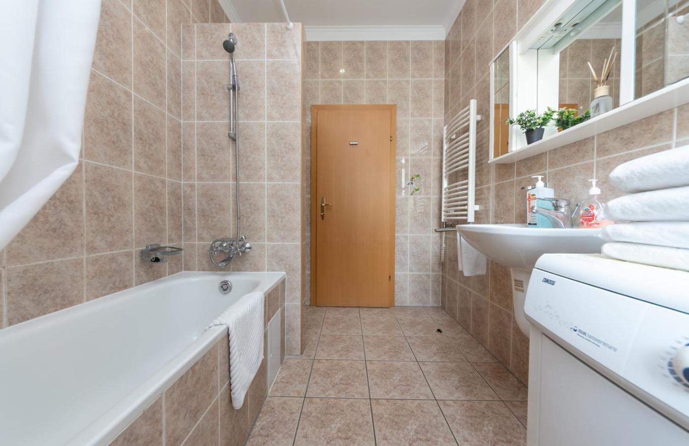 Mini-Hotel Guest Residence Kijów Zewnętrze zdjęcie